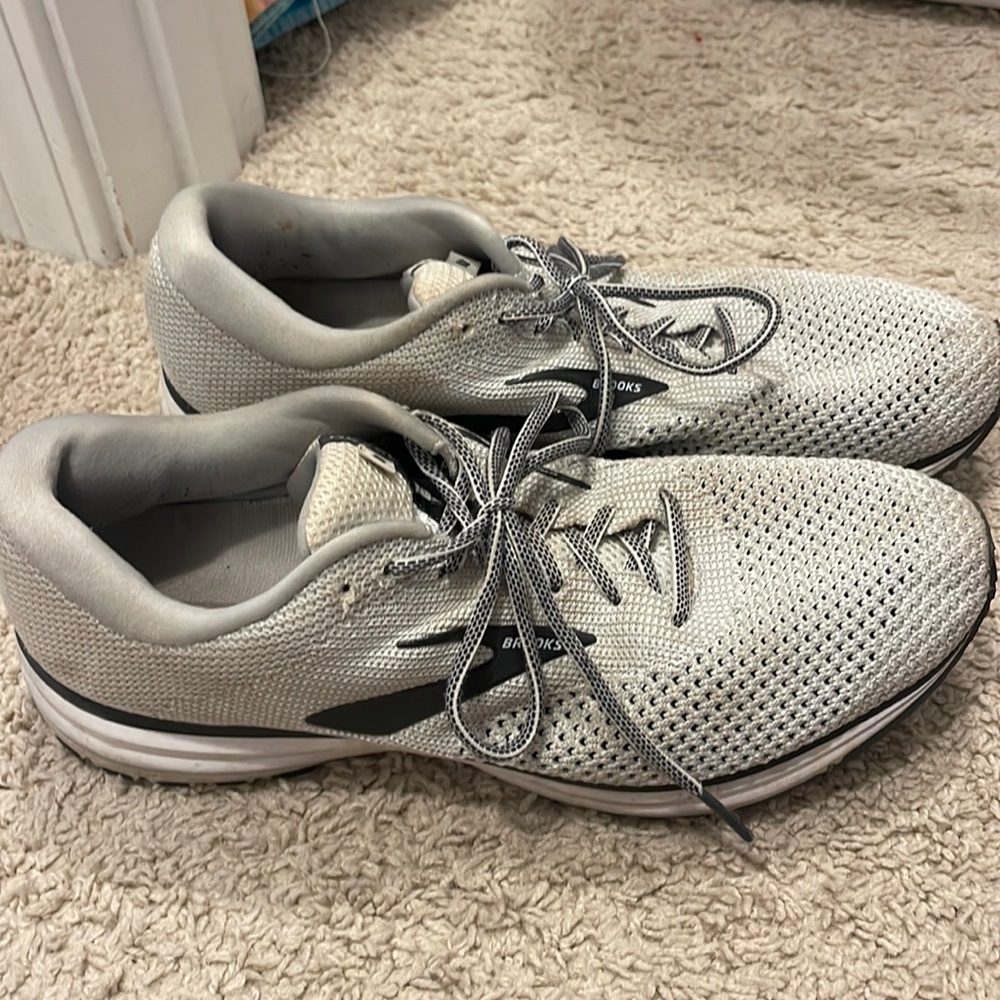 Brooks Revel 2- Mens- Size 12.5 D- Gray- [1102921D135]- Lace Up- Running Shoes